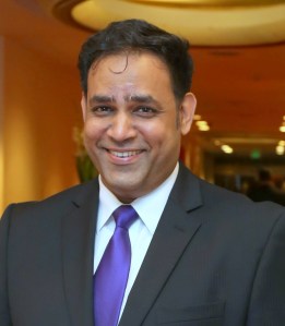 Dr Raymond Ramcharitar